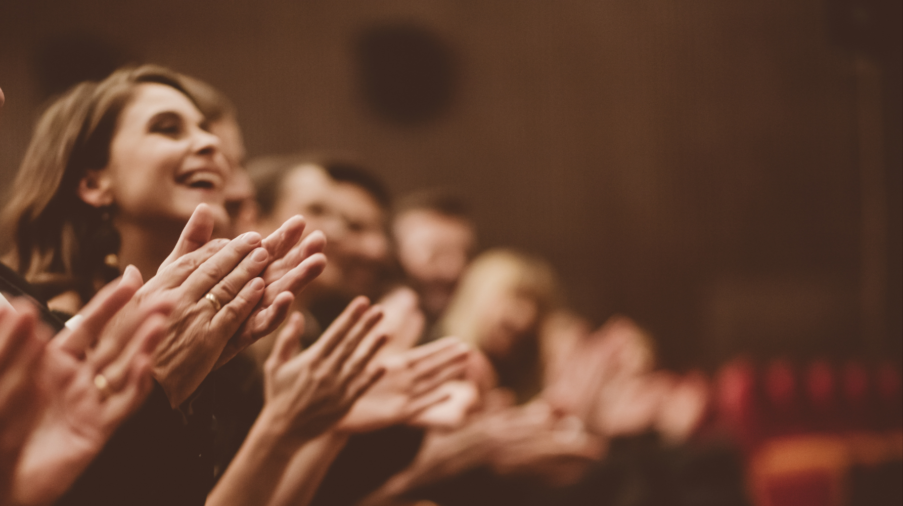 ΞΑΝΑ ΜΑΖΙ ΑΠΟ ΤΗΝ ΠΕΜΠΤΗ 6 ΝΟΕΜΒΡΙΟΥ !!!